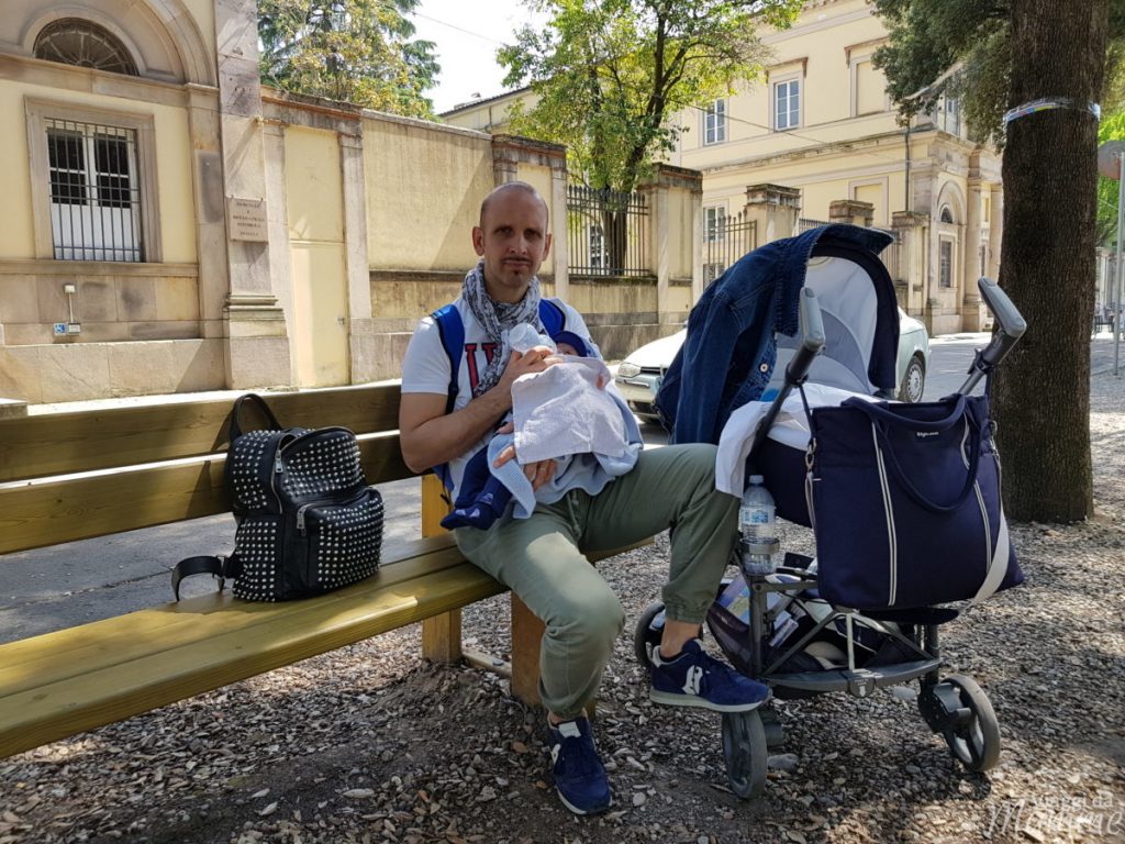 Viaggiare con neonati è possibile -parco giochi a Lucca-