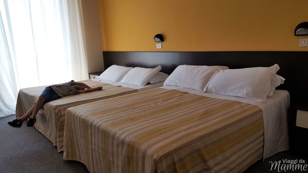Hotel Airone Rimini: un albergo per famiglie nella Riviera Romagnola -camera Topazio-
